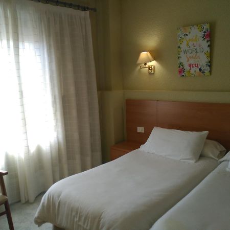 Casa Ovidio Pension Montanejos Buitenkant foto